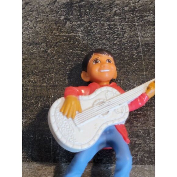 Disney 2021 McDonalds Coco Miguel guitar toy figure - Picture 2 of 3